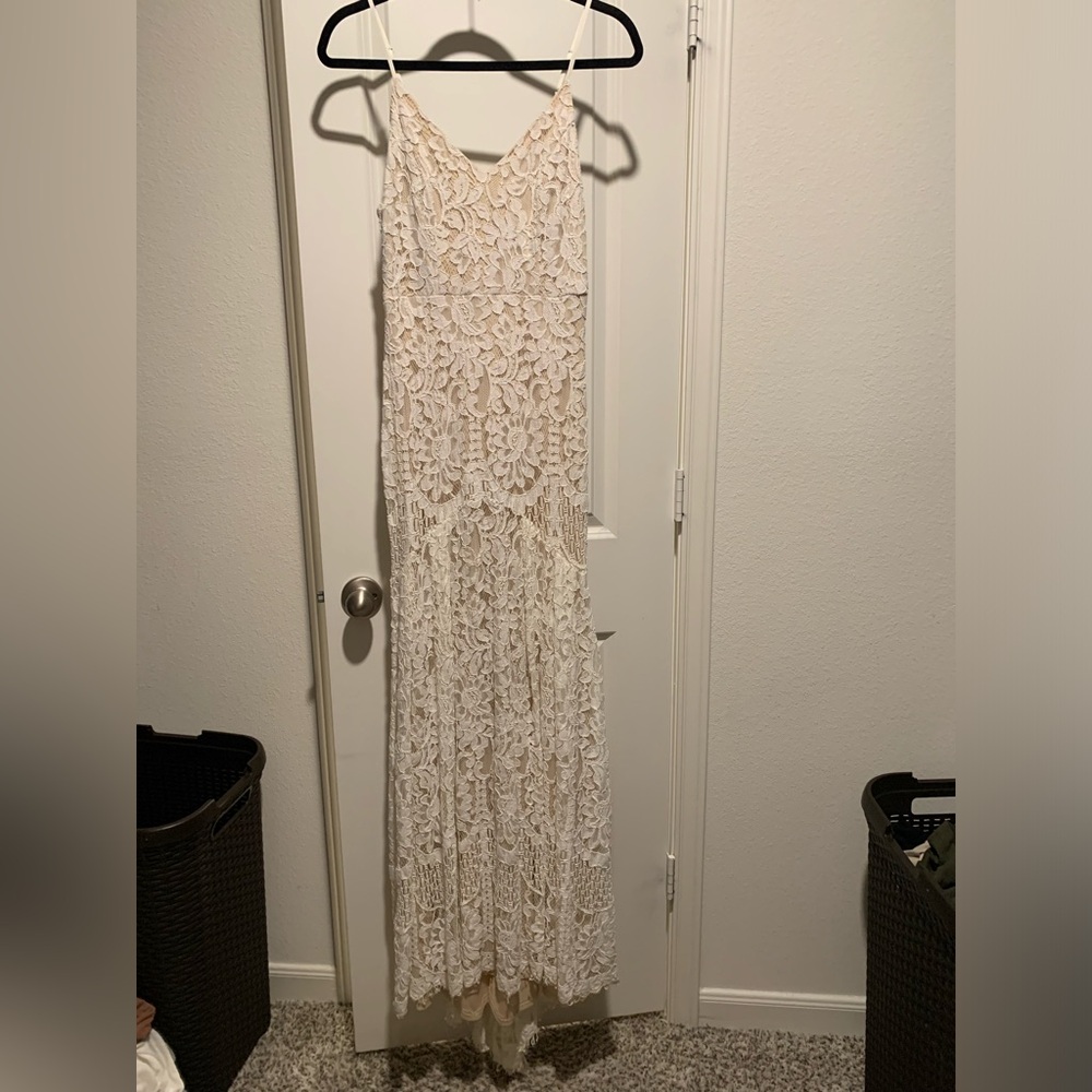 LuLu’s White Lace Flynn Maxi Dress